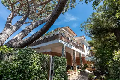 Image de Pinewood_House, villa Ă Fregene Ă 2 pas de la mer et Ă 40 minutes de Rome