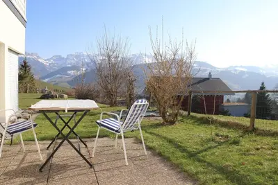 Image de Appartement Kätes avec terrasse ensoleillée