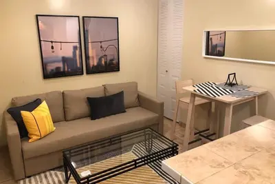 Image de 1817 1d · Superbe appartement 1 lit.