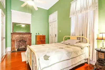 Image de Très bien situé dans le quartier historique de Marigny