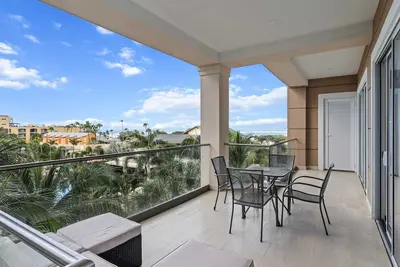 Image de Beach View - Eagle Beach - Levent Resort - Condo Miramar Pleasure 2br - Lv308