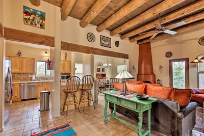 Image de Nouveau! Adobe House w / Patio 1. 6 Mi. Ă Santa Fe Plaza