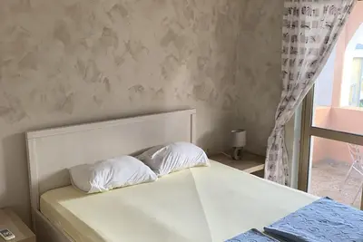 Image de Villa dans un quartier calme de Sutomore avec piscine privée