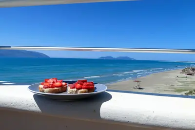 Image de Sur la plage (littéralement) élégant Ap avec P gratuit