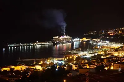 Image de Nouvelle maison entièrement équipée avec vue imprenable à Funchal