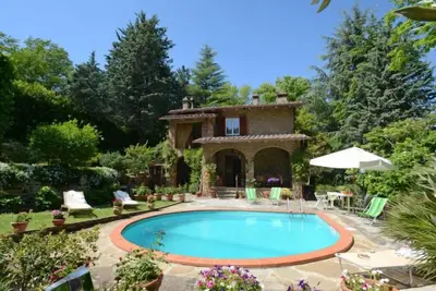 La Goccia by Interhome