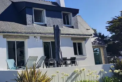 Image de maison 9 pers tout confort vue mer 150m plage Kercambre, linge et ménage compris