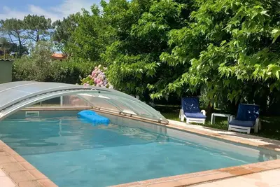 Image de Villa à 5 minutes à pied des plages, piscine chauffée, proche forêt de pins. . .