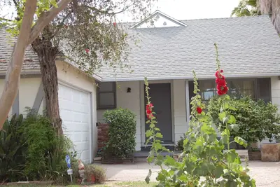Image de Beach House Ă Sherman Oaks!