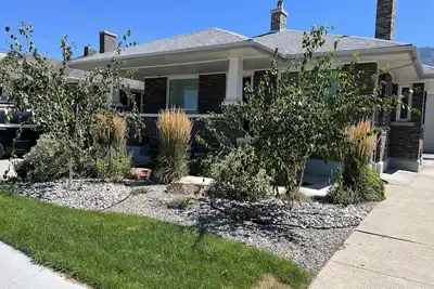 Image de Hébergement de luxe dans un bungalow des années 1920 au centre-ville de Provo