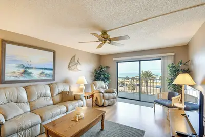 Image de New-Resort Condo w / Balcony- Promenade à Madeira Beach