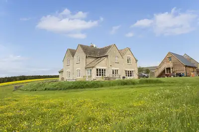 Image de Une belle maison des Cotswolds avec une vue exceptionnelle et 3 hectares de jardin