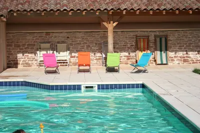 Image de Fully equipped gîte, ideal for a family, with swimming pool