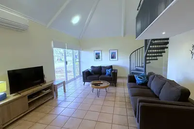 Image de Osprey Holiday Village Unit 102 - Détendez-vous dans le grand bain à remous