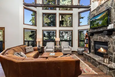 Image de Certains des meilleurs ski in / out sur la montagne. Tout nouveau sur vrbo! ! ! A / C installé ce printemps