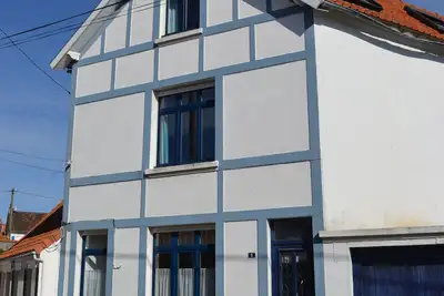 Image de Villa de caractère dans village de pêcheur typique
