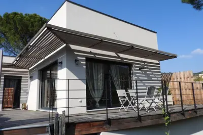 Le Grand Pin. . . belle maison contemporaine à louer à Nyons