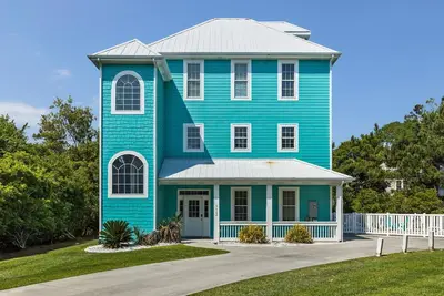Image de Oceanside Family Family w piscine privée, voiturette de golf, accès facile �� la plage