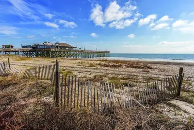 Image de BeachFront station Ă distance de marche de la lagune de Daytona et de la promenade