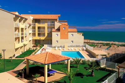 Image de Appart 50 m2 Proche de la Plage | Piscine Extérieure en Été