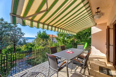 Image de Appartement de vacances Selce pour 2 - 8 personnes avec 3 chambres à coucher - Appartement de vacanc