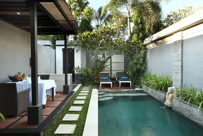 Image de Villa avec 1 chambre et piscine à Seminyak, à 7 minutes à pied de la plage et du quartier commerçant
