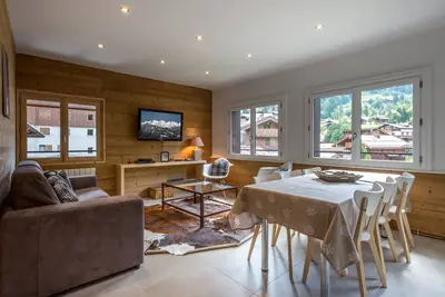 Image de Chalet cosy au cœur du village, proche pistes et activités, avec cheminée et Wifi
