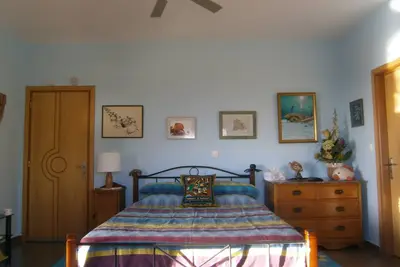 Image de Appartement avec 3 chambres, chacune avec salle de bain privée à louer