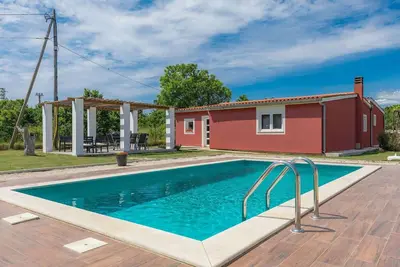 Image de Belle maison de vacances privée avec piscine privée, Wifi, climatisation, Tv et terrasse