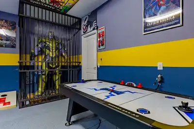 Image de Belle et élégante maison de 5 chambres avec piscine dans ChampionsGate, 10 personnes