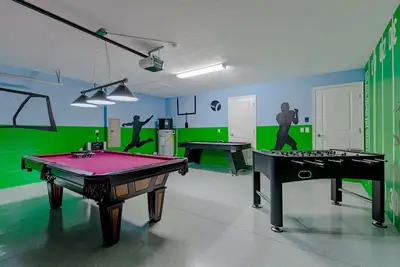 Image de Belle maison moderne de 6 chambres avec piscine et salle de jeux dans le complexe ChampionsGate