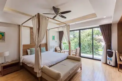 Image de Belle villa dans jardin \/ 4br \/ parfait