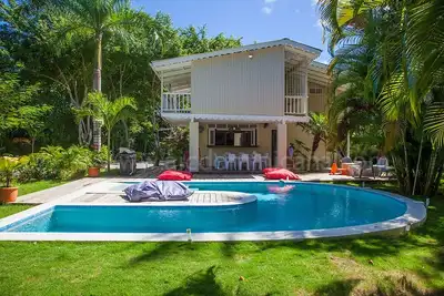 Image de Madera del Sol à 300 mètres de la Playa Las Ballenas - Piscine et grand jardin