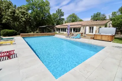 Image de Magnifique villa familiale au calme absolu Ă 20 km d'Aix-en-Provence