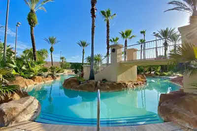Image de Charming and Comfy Townhouse at Regal Palms Resort, just 15 minutes from Disney