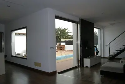 Image de Maison \"Norah\" moderne et calme avec piscine et wifi