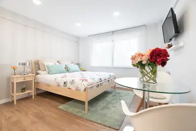 Image de Studio à côté de la cathédrale pour 2 personnes - Wifi gratuit