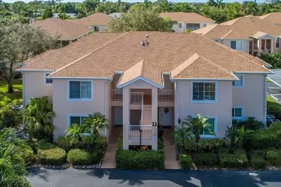 Image de Nouvelle liste! Condo 2bd / 2ba Bonita Springs - Minutes de la plage - 30 jours minimum