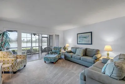 Image de Nouvelle liste! ! Lotissement Sawgrass lumineux et Beachy