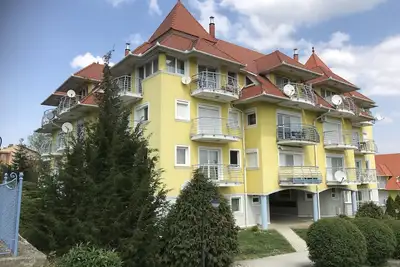 Image de Appartement de vacances lumineux et spacieux Ă Heviz