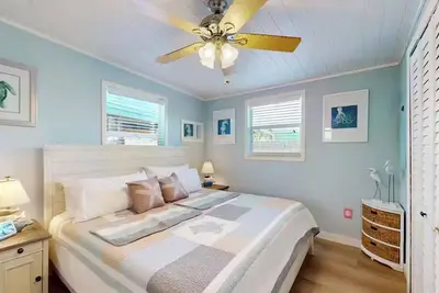 Image de Morceau de paradis pour toutes les saisons! ! ! Apportez votre bateau!
