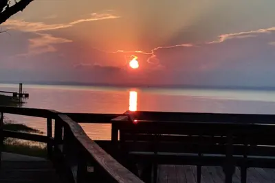 Image de Bord de l'eau côté son<br>3 couchers de soleil incroyables<br>Temps de qualité en famille! Promenade sur la plage