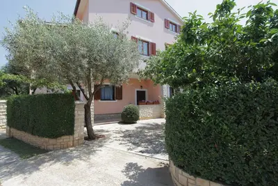Image de Ivan Medulin-3br avec jardin, WiFi, climatisation