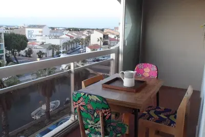 Image de T2 vue terrasse parking