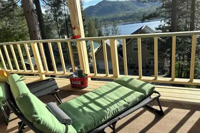 Image de Belle Bass Lake Home avec Marina privée et proche de Yosemite