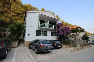 Image de Appartement de deux chambres avec le balcon et la vue sur le mer Baie Vela Stiniva, Hvar (A-17075-b)