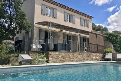 Image de Bastide provençale sleeps 6\/8