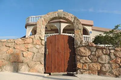Image de Bel appartement en bord de mer dans la belle maison au sein du parc naturel Velebit