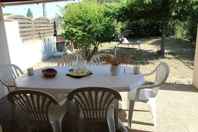 Image de Grande maison avec jardin arboré pour vacances réussies - 8rea9