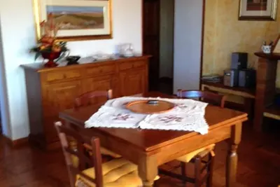 Image de Appartement de vacances Isola Rossa en Sardaigne. Via Descente À La Plage